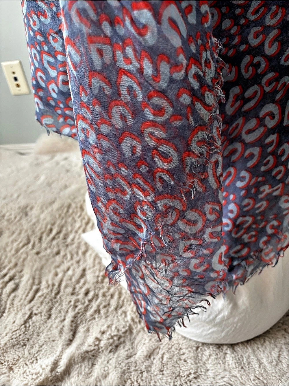 Louis Vuitton x Stephen Sprouse Leopard Stole, Navy and Red - Picture 6 of 9